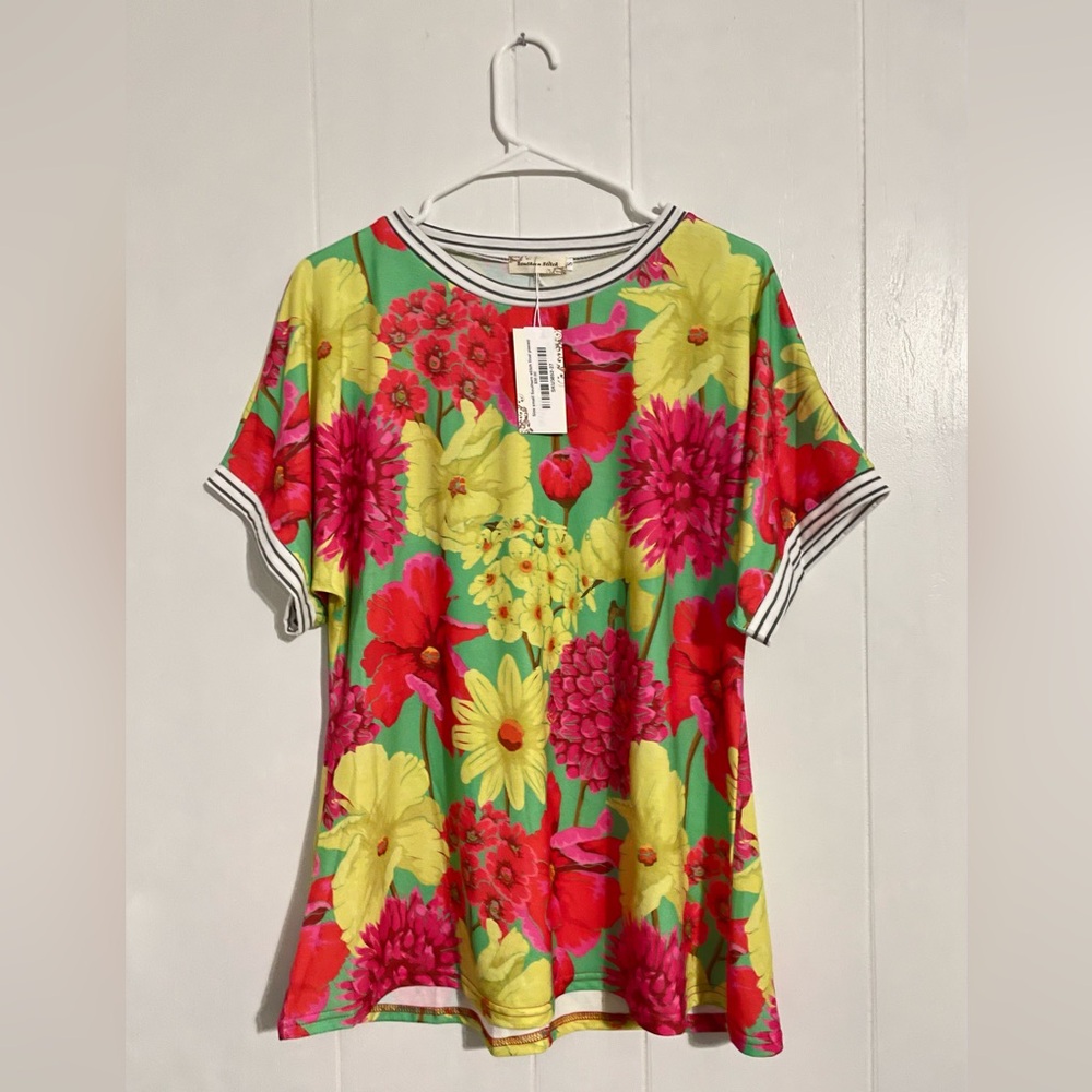 NWT New Bright Colorful Floral Print Women's Top